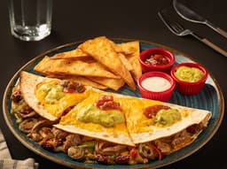 Quesadilla Etli