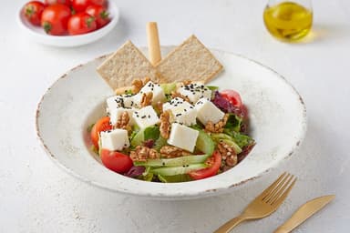 Köy Peynirli Bahçe Salata