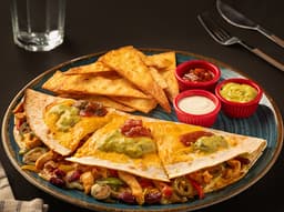 Quesadilla Tavuk