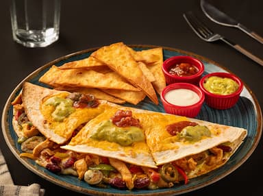 Quesadilla Tavuk