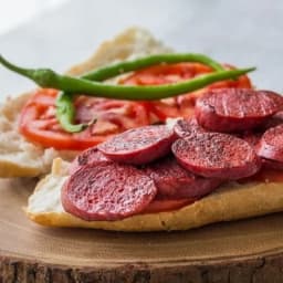 Sucuk Ekmek