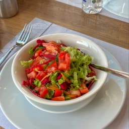 Mevsim Salatası