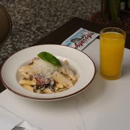 Dağ Mantarlı Pastırmalı Penne