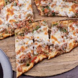 Kuşbaşı Kaşarlı Pide