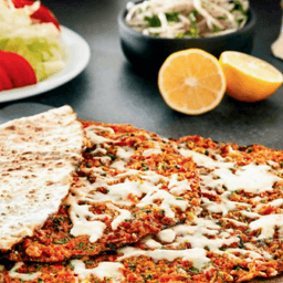 Kaşarlı Lahmacun