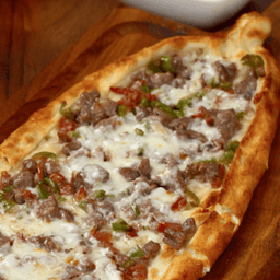 Kuşbaşılı Pide