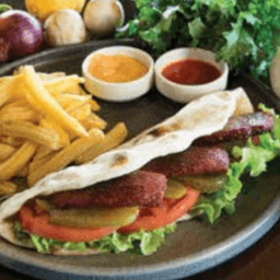 Piadina Ekmeğine Sucuk