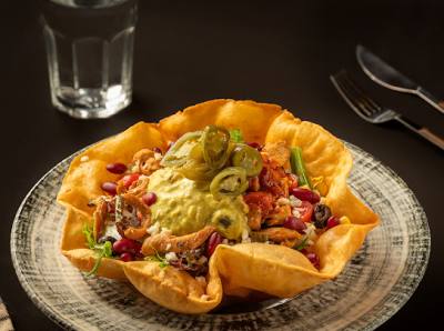 TAVUKLU TACO SALATA
