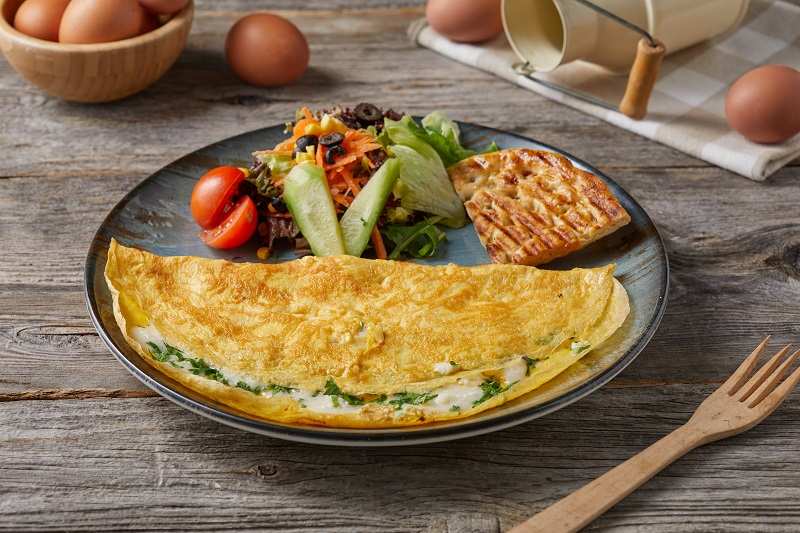 PEYNİR & MAYDONOZLU OMLET