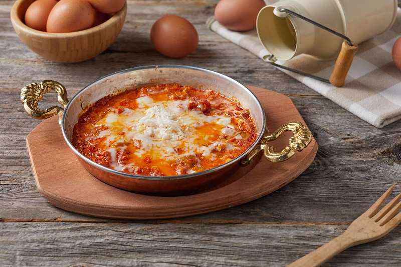 BEYAZ PEYNİRLİ MENEMEN