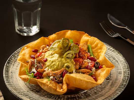 TAVUKLU TACO SALATA