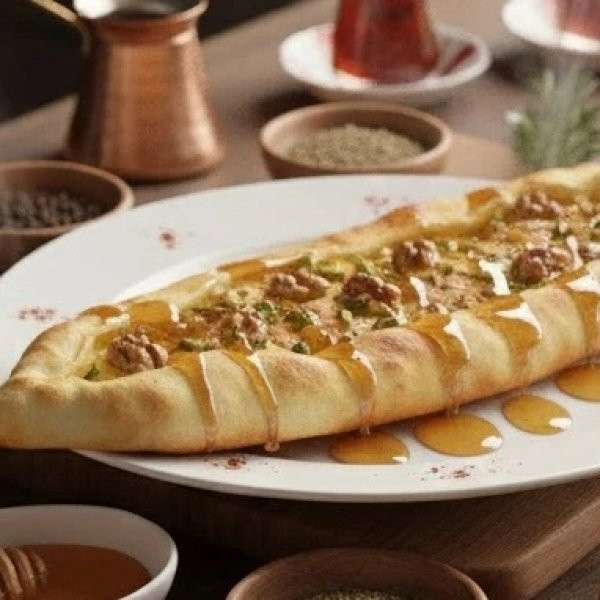 Ayanoğlu Özel Ballı Pide
