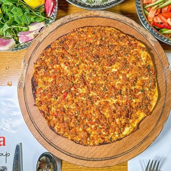 Ceviz Lahmacun